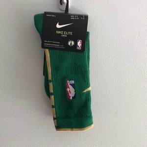 Men’s Nike elite Celtics socks